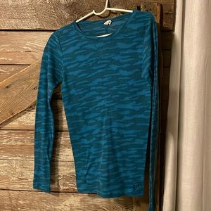 Under Armour Long Sleeve Top-small